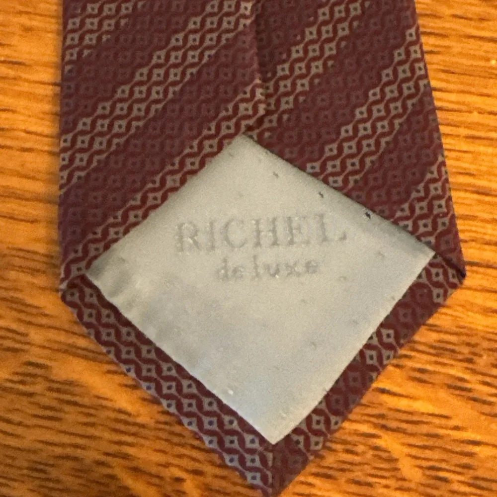 Richel Deluxe 100% Silk Made in Spain Maroon and Navy Handmade Tie